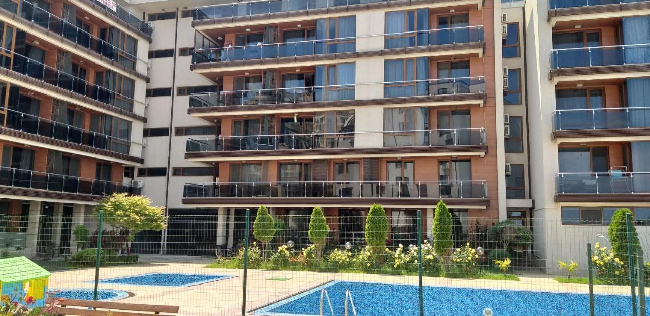 Апартаменти В Помориебей Комплекс Pomorie Exterior photo